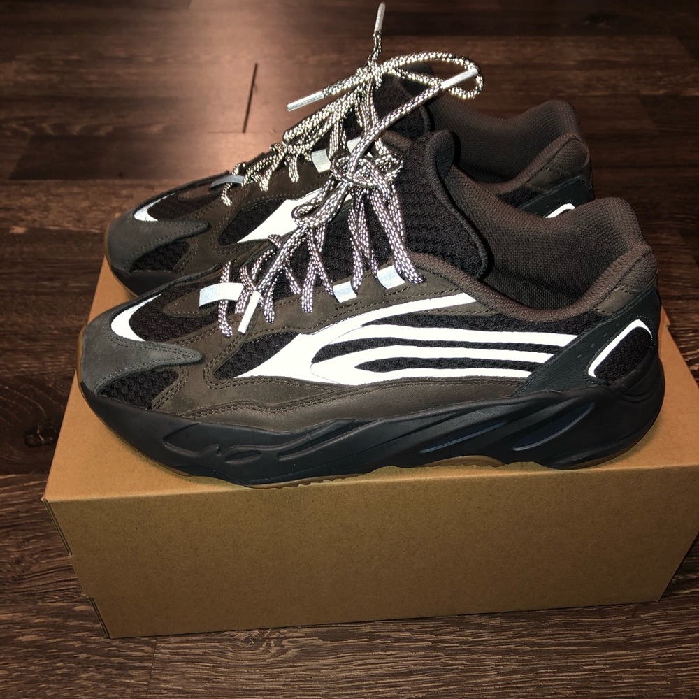 Adidas Yeezy 700 V2 (GEODE)